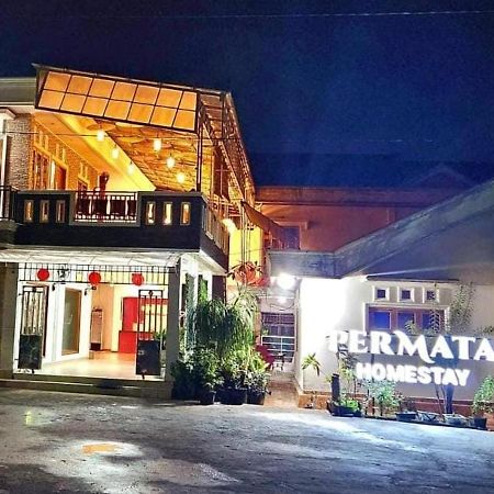 Permata Homestay Kotamobagu Mitra Reddoorz Buitenkant foto
