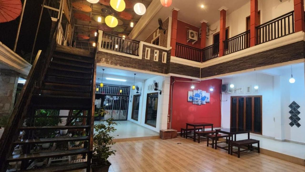 Permata Homestay Kotamobagu Mitra Reddoorz Buitenkant foto